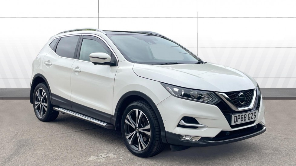 Nissan Qashqai 1.5 dCi 115 N-Connecta 5dr Diesel Hatchback - Image 1