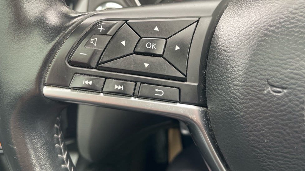 Nissan Qashqai 1.5 dCi 115 N-Connecta 5dr Diesel Hatchback - Image 43