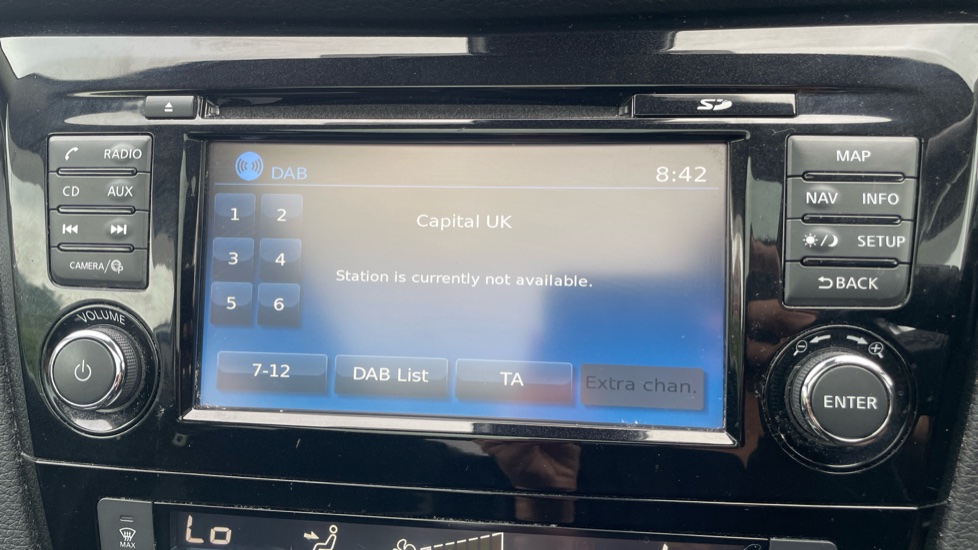 Nissan Qashqai 1.5 dCi 115 N-Connecta 5dr Diesel Hatchback - Image 49