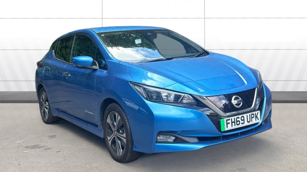 Nissan LEAF 110kW N-Connecta 40kWh 5dr Auto Electric Hatchback - Image 1