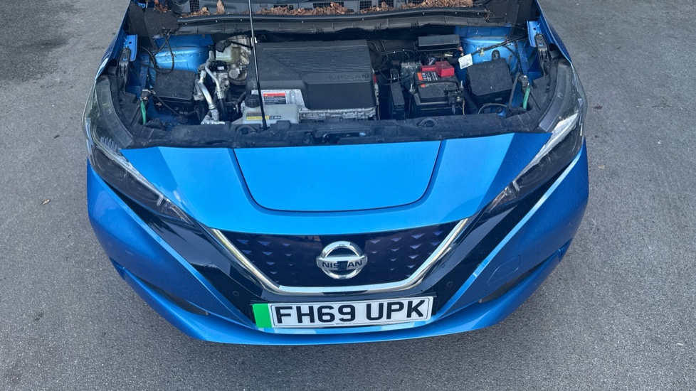 Nissan LEAF 110kW N-Connecta 40kWh 5dr Auto Electric Hatchback - Image 8