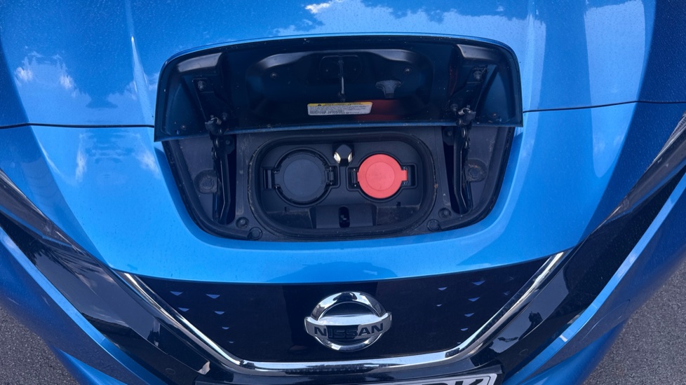 Nissan LEAF 110kW N-Connecta 40kWh 5dr Auto Electric Hatchback - Image 21