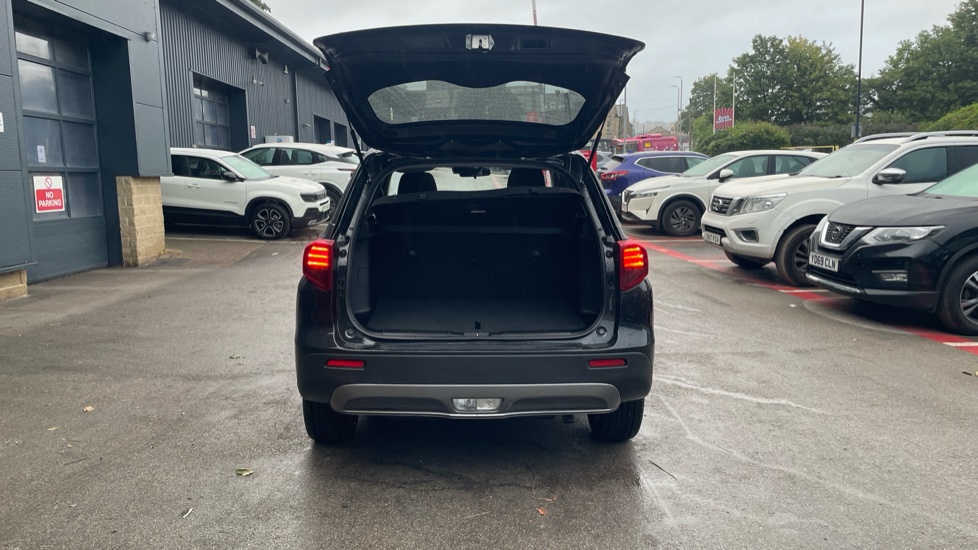 Suzuki Vitara 1.4 Boosterjet 48V Hybrid SZ-T 5dr Petrol Estate - Image 4