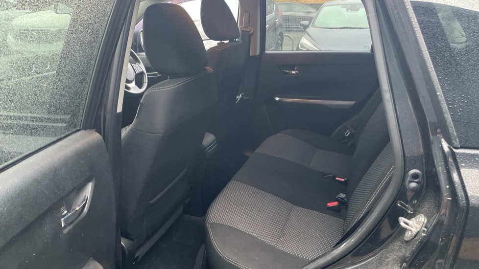 Suzuki Vitara 1.4 Boosterjet 48V Hybrid SZ-T 5dr Petrol Estate - Image 16
