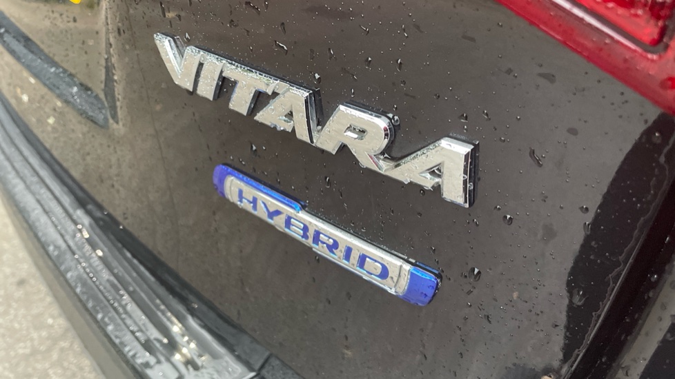 Suzuki Vitara 1.4 Boosterjet 48V Hybrid SZ-T 5dr Petrol Estate - Image 24