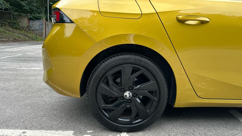 Vauxhall Astra 1.2 Turbo 130 GS Line 5dr Petrol Hatchback - Image 7