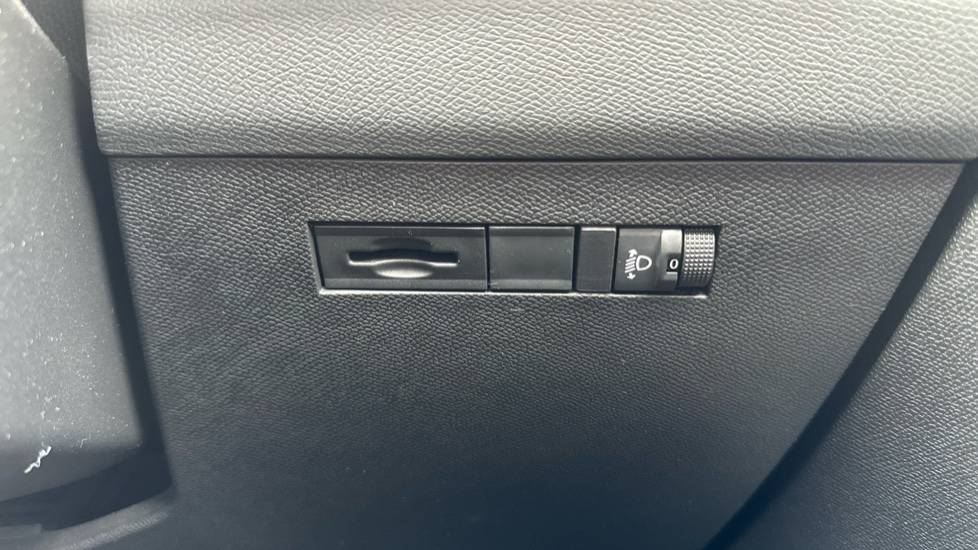 Vauxhall Astra 1.2 Turbo 130 GS Line 5dr Petrol Hatchback - Image 29