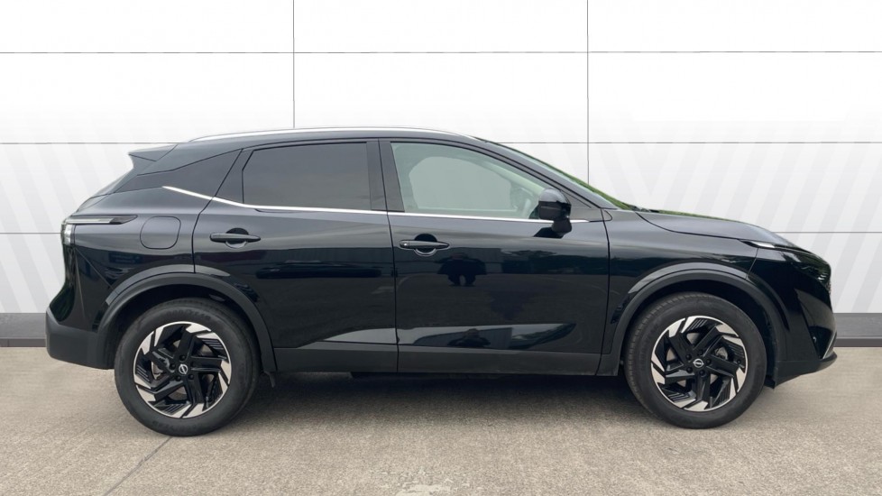 Nissan Qashqai 1.3 DiG-T MH 158 N-Connecta 5dr Xtronic Petrol Hatchback - Image 5