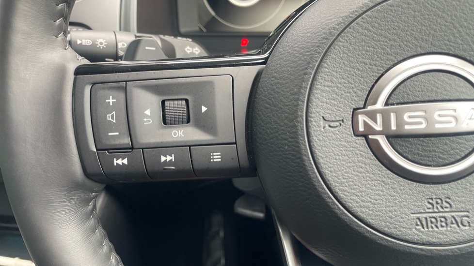 Nissan Qashqai 1.3 DiG-T MH 158 N-Connecta 5dr Xtronic Petrol Hatchback - Image 39