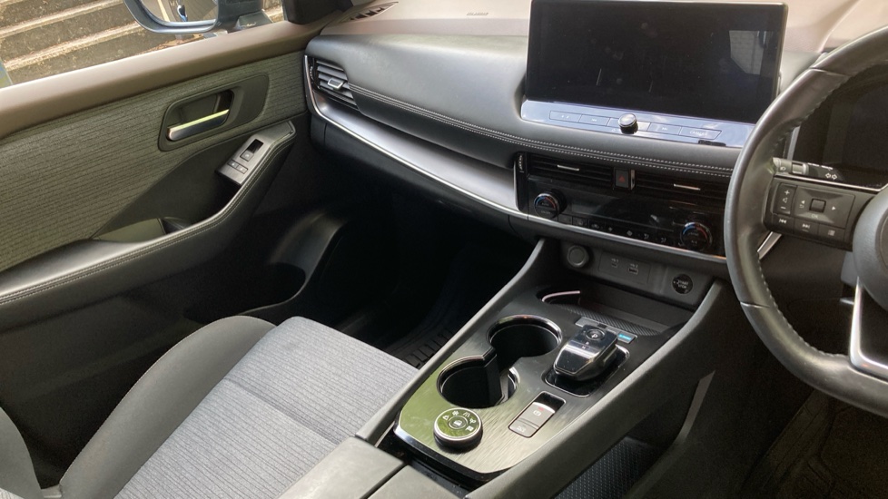Nissan X-Trail 1.5 E-Power E-4orce 213 N-Connecta 5dr Auto Hybrid Station Wagon - Image 14