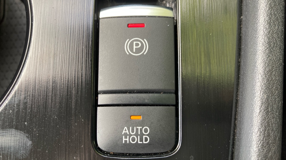 Nissan X-Trail 1.5 E-Power E-4orce 213 N-Connecta 5dr Auto Hybrid Station Wagon - Image 22