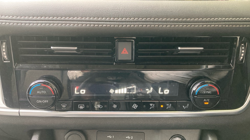 Nissan X-Trail 1.5 E-Power E-4orce 213 N-Connecta 5dr Auto Hybrid Station Wagon - Image 30