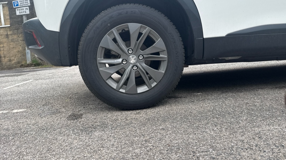Peugeot 2008 1.2 PureTech Active Premium 5dr Petrol Estate - Image 7