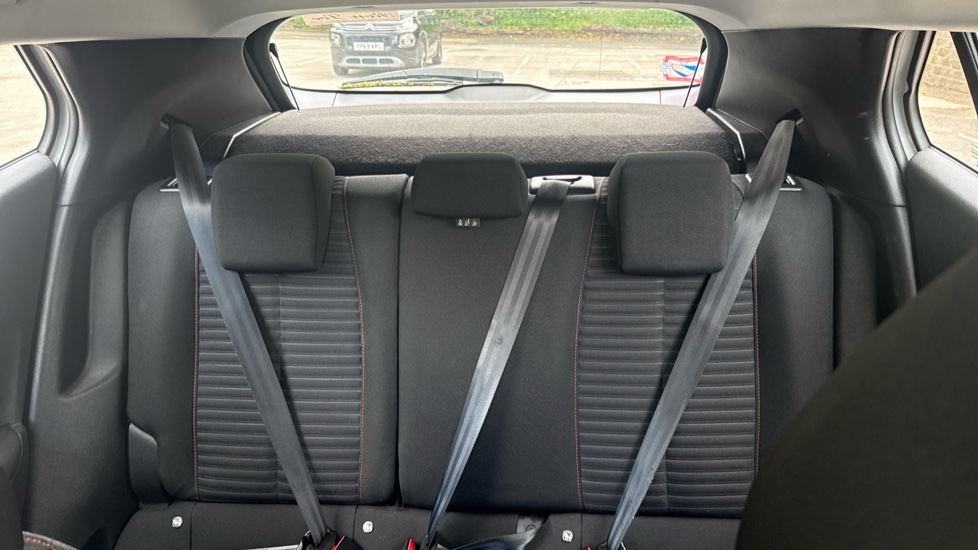 Peugeot 2008 1.2 PureTech Active Premium 5dr Petrol Estate - Image 15