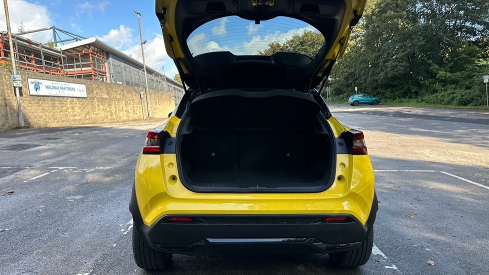 Nissan Juke 1.6 Hybrid N-Sport 5dr Auto Hybrid Hatchback - Image 4