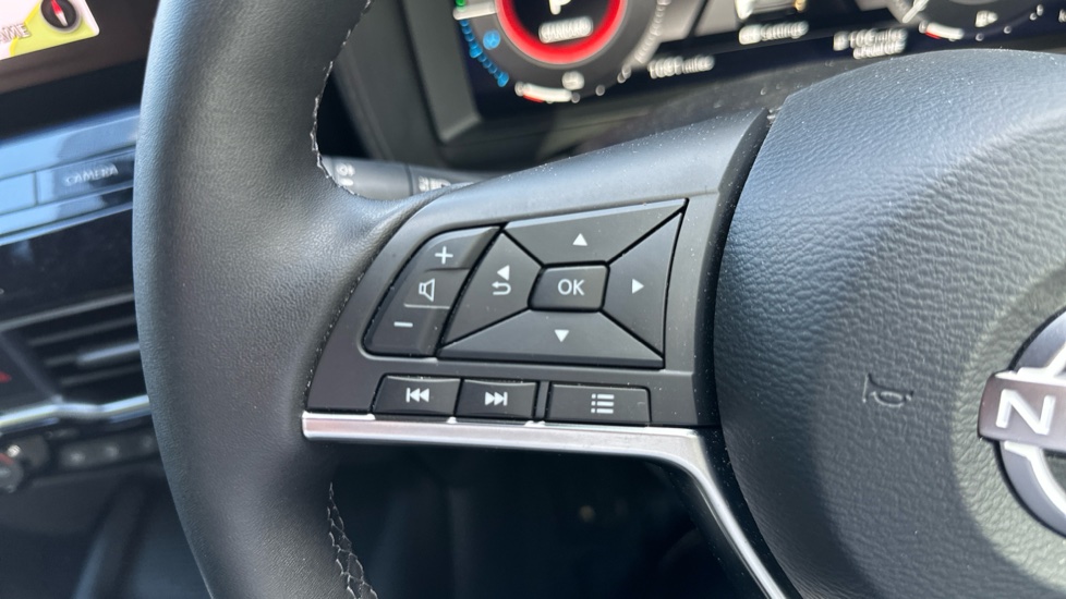 Nissan Juke 1.6 Hybrid N-Sport 5dr Auto Hybrid Hatchback - Image 25
