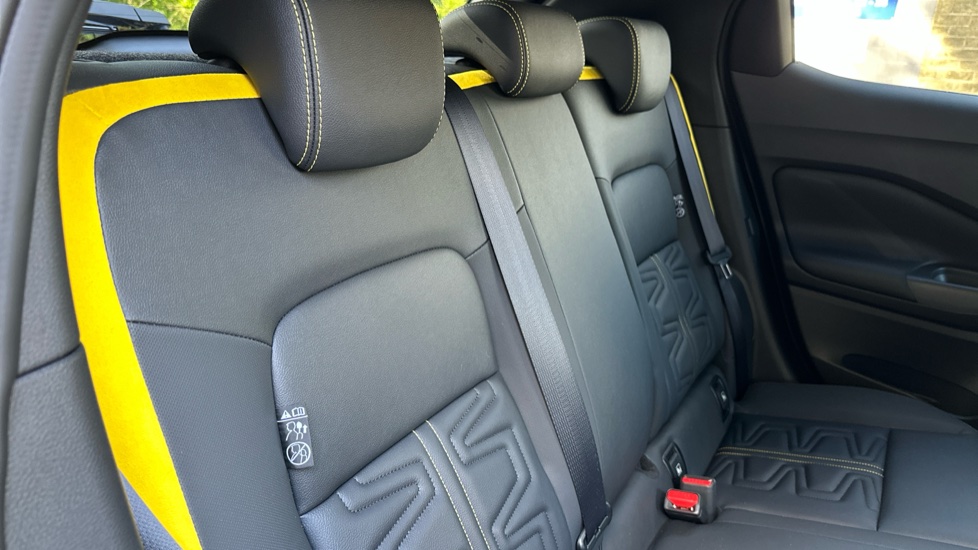 Nissan Juke 1.6 Hybrid N-Sport 5dr Auto Hybrid Hatchback - Image 35