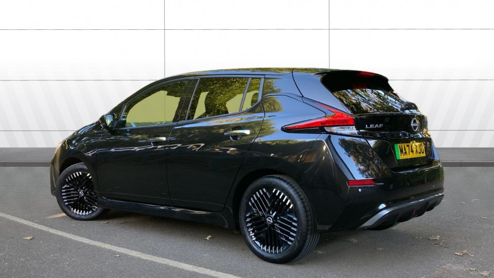 Nissan LEAF 110kW N-Connecta 39kWh 5dr Auto Electric Hatchback - Image 2