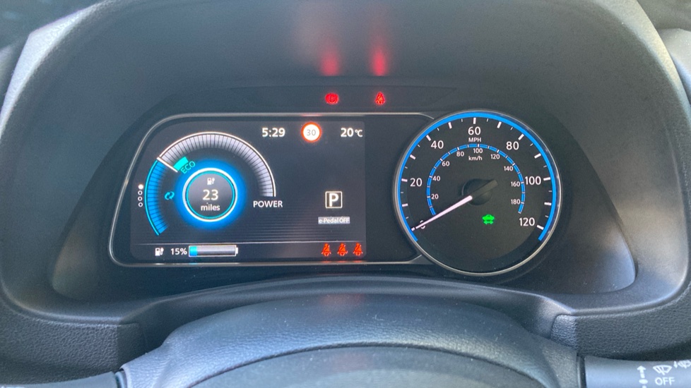 Nissan LEAF 110kW N-Connecta 39kWh 5dr Auto Electric Hatchback - Image 18