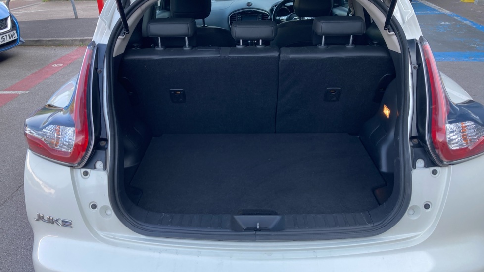 Nissan Juke 1.6 [112] Bose Personal Edition 5dr CVT Petrol Hatchback - Image 4
