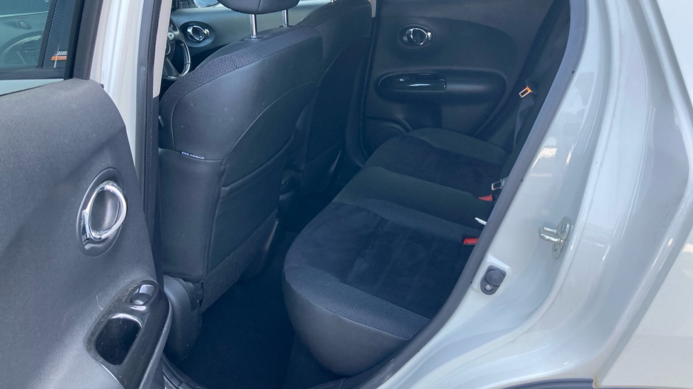 Nissan Juke 1.6 [112] Bose Personal Edition 5dr CVT Petrol Hatchback - Image 16