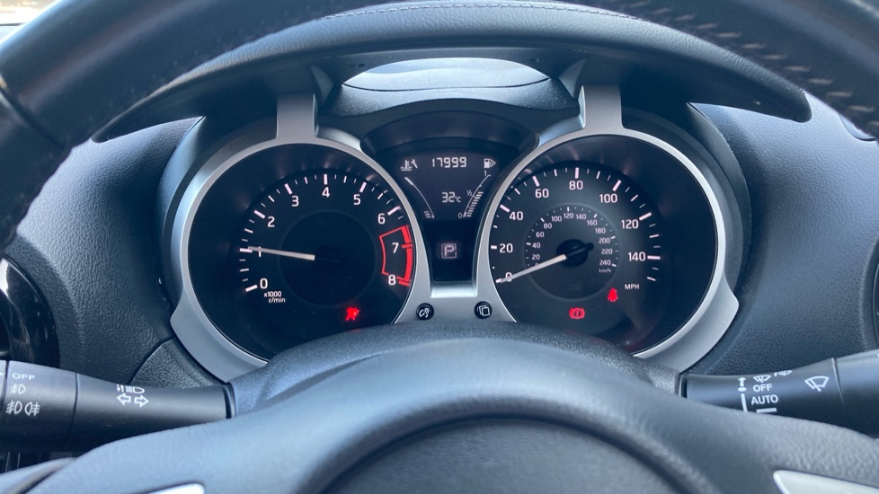 Nissan Juke 1.6 [112] Bose Personal Edition 5dr CVT Petrol Hatchback - Image 18