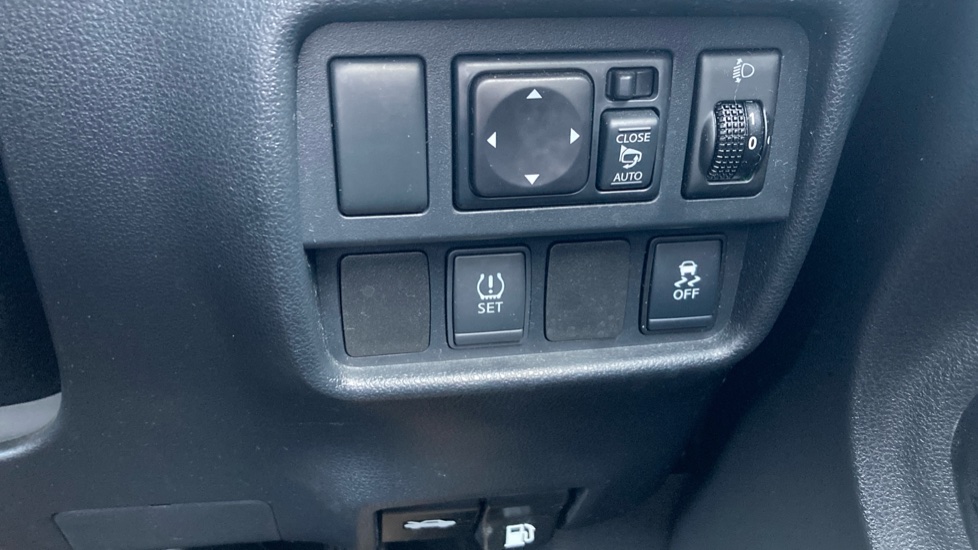 Nissan Juke 1.6 [112] Bose Personal Edition 5dr CVT Petrol Hatchback - Image 27