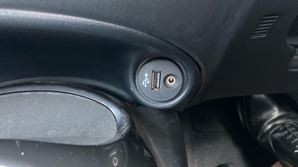 Nissan Juke 1.6 [112] Bose Personal Edition 5dr CVT Petrol Hatchback - Image 28