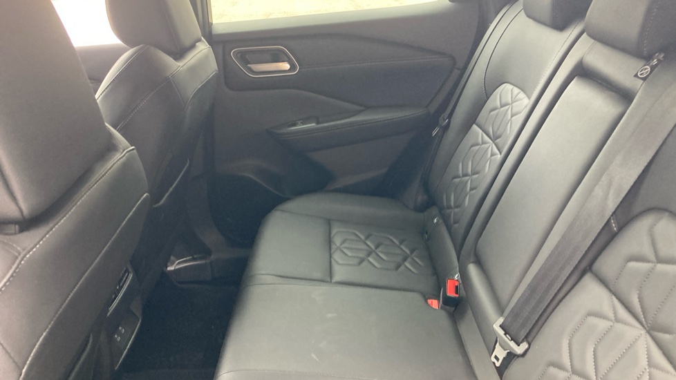 Nissan Qashqai 1.5 E-Power Tekna 5dr Auto Hybrid Hatchback - Image 16
