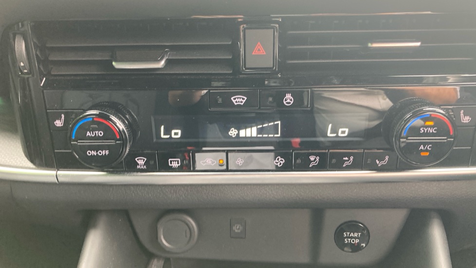 Nissan Qashqai 1.5 E-Power Tekna 5dr Auto Hybrid Hatchback - Image 25