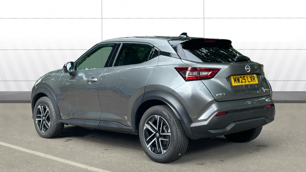 Nissan Juke 1.6 Hybrid N-Connecta 5dr Auto Hybrid Hatchback - Image 2