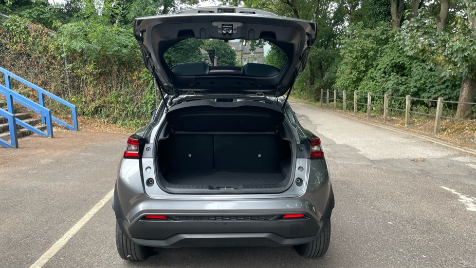 Nissan Juke 1.6 Hybrid N-Connecta 5dr Auto Hybrid Hatchback - Image 4