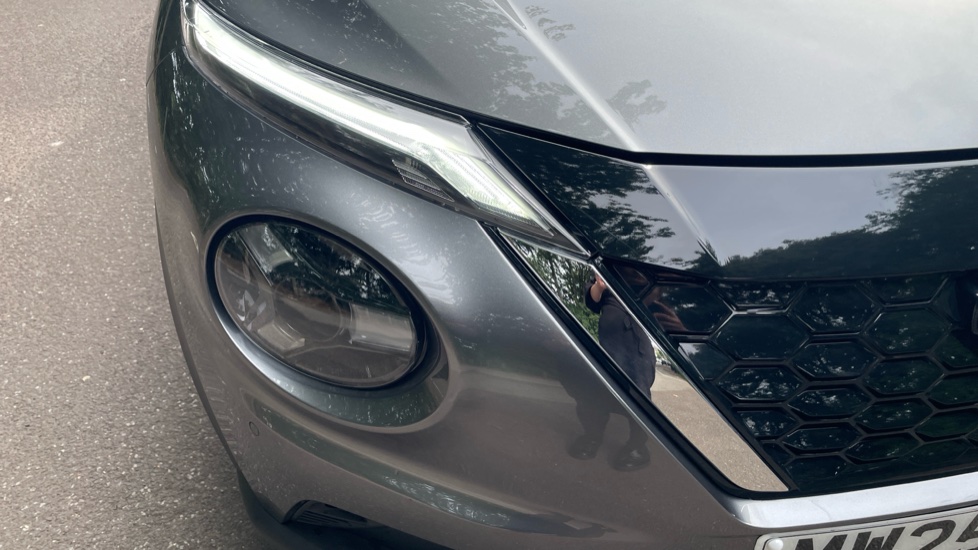 Nissan Juke 1.6 Hybrid N-Connecta 5dr Auto Hybrid Hatchback - Image 21
