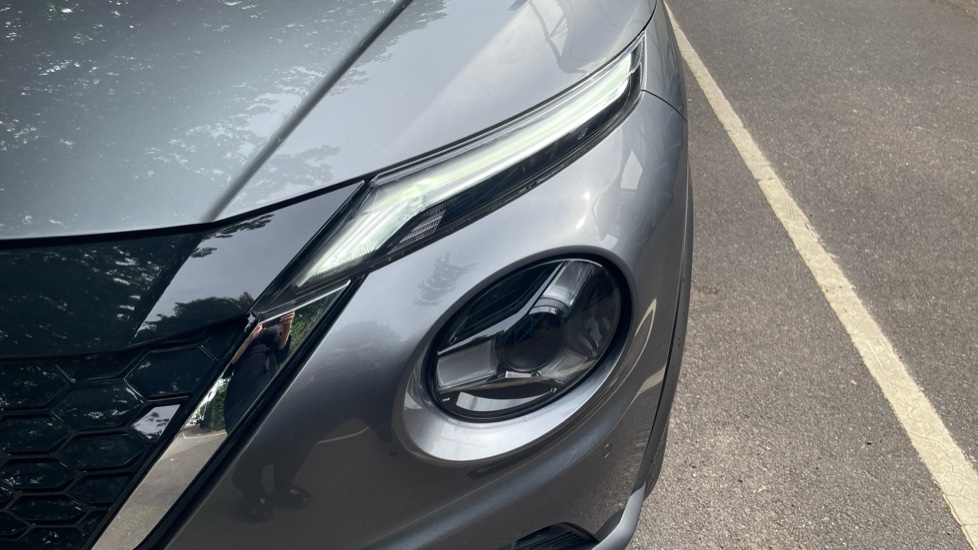 Nissan Juke 1.6 Hybrid N-Connecta 5dr Auto Hybrid Hatchback - Image 22