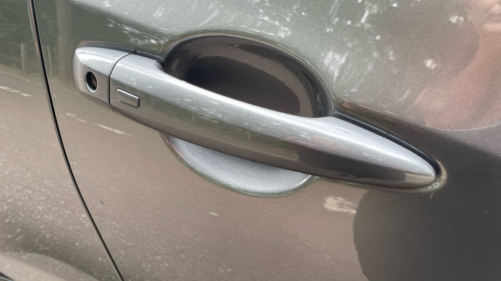 Nissan Juke 1.6 Hybrid N-Connecta 5dr Auto Hybrid Hatchback - Image 29