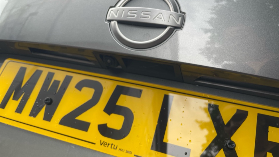 Nissan Juke 1.6 Hybrid N-Connecta 5dr Auto Hybrid Hatchback - Image 35