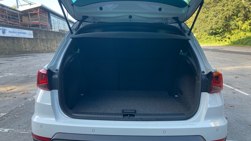 SEAT Arona 1.0 TSI 110 FR Sport 5dr Petrol Hatchback - Image 4