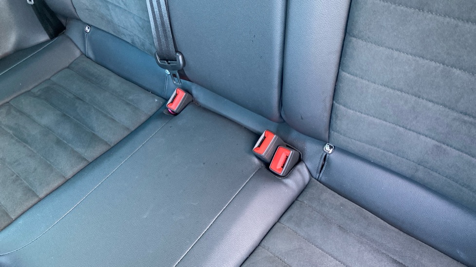 SEAT Arona 1.0 TSI 110 FR Sport 5dr Petrol Hatchback - Image 17