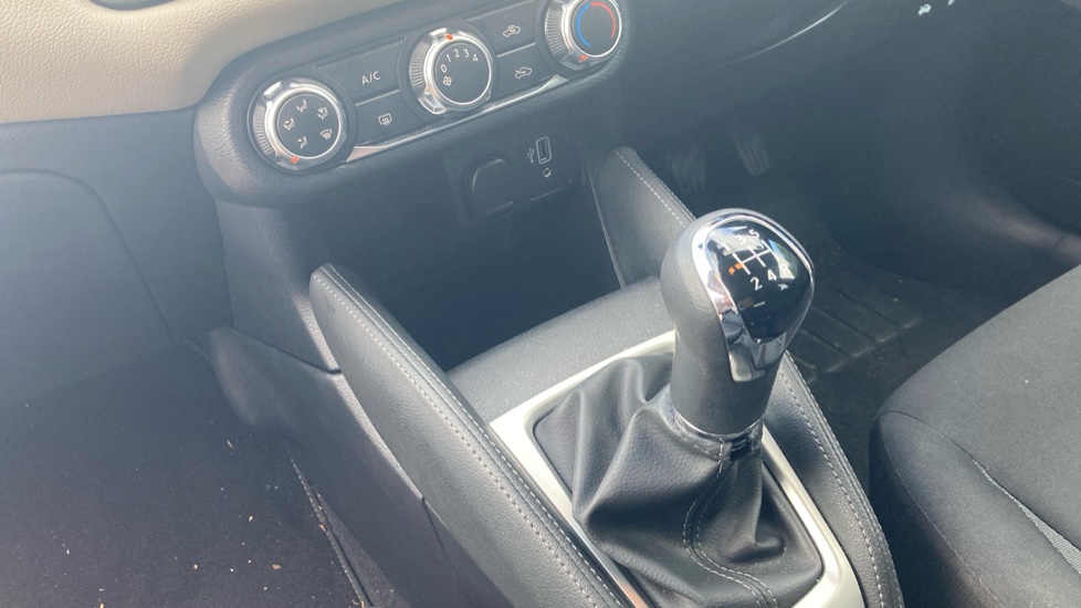 Nissan Micra 1.0 IG-T 100 Acenta 5dr Petrol Hatchback - Image 13