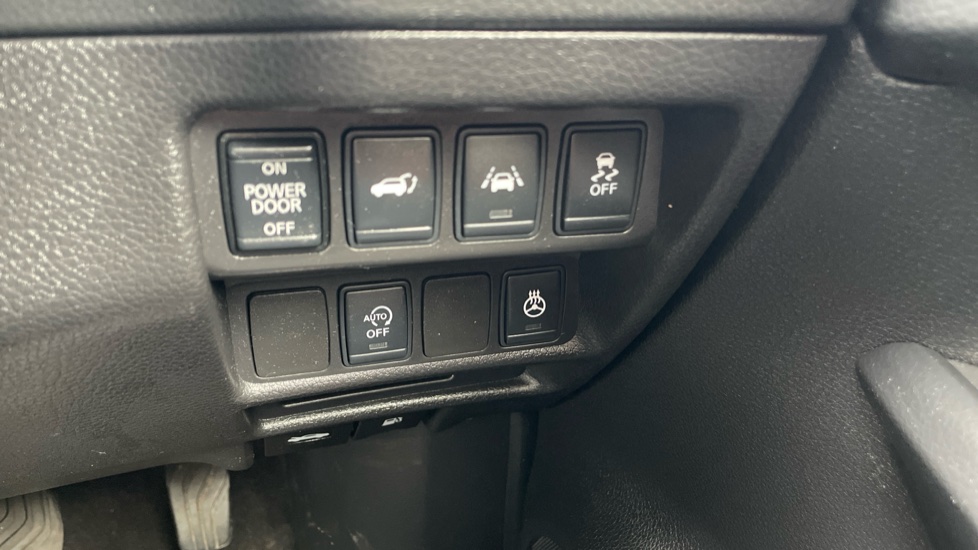 Nissan X-Trail 1.6 dCi Tekna 5dr 4WD Diesel Station Wagon - Image 21