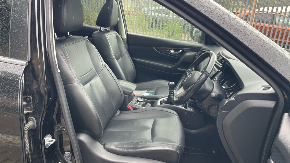 Nissan X-Trail 1.6 dCi Tekna 5dr 4WD Diesel Station Wagon - Image 36