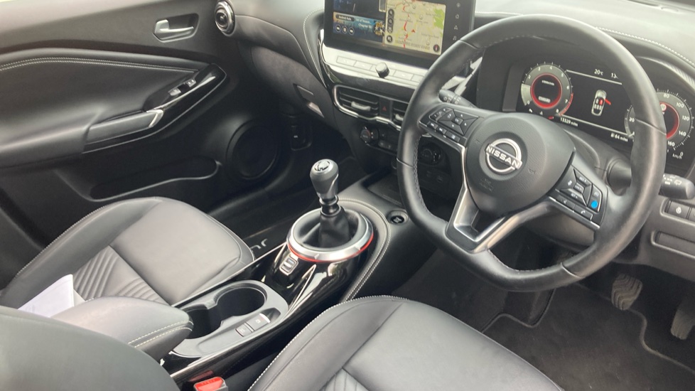 Nissan Juke 1.0 DiG-T Tekna 5dr Petrol Hatchback - Image 14