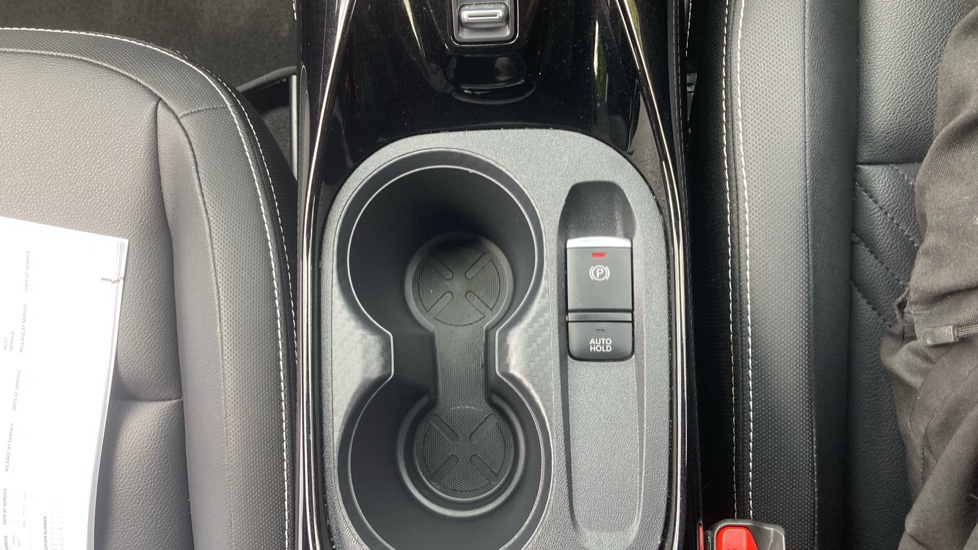 Nissan Juke 1.0 DiG-T Tekna 5dr Petrol Hatchback - Image 27