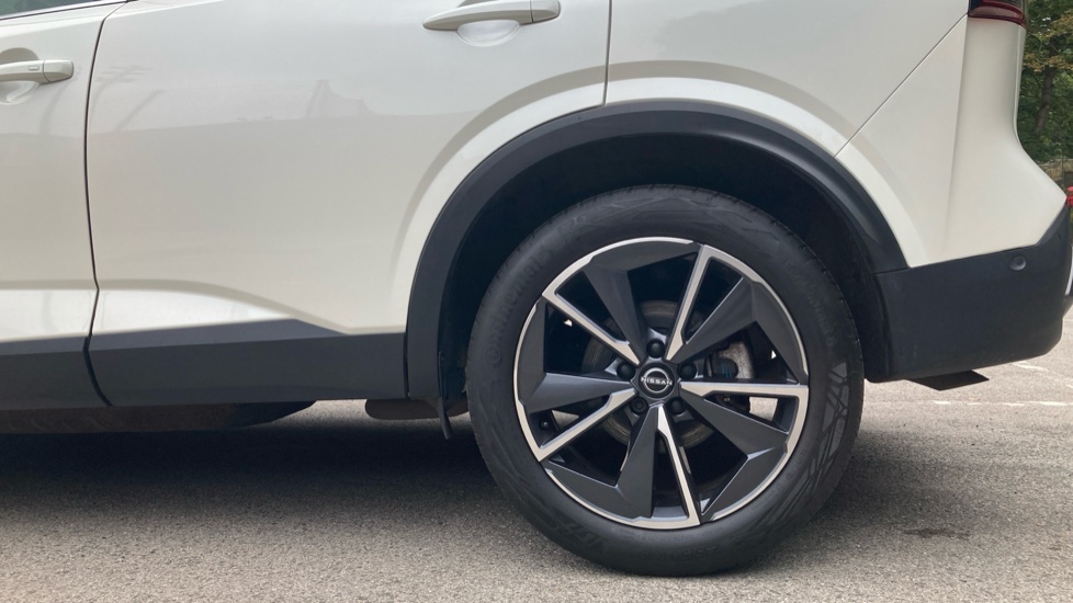 Nissan Qashqai 1.5 E-Power Tekna 5dr Auto Hybrid Hatchback - Image 7