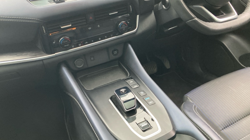 Nissan Qashqai 1.5 E-Power Tekna 5dr Auto Hybrid Hatchback - Image 13