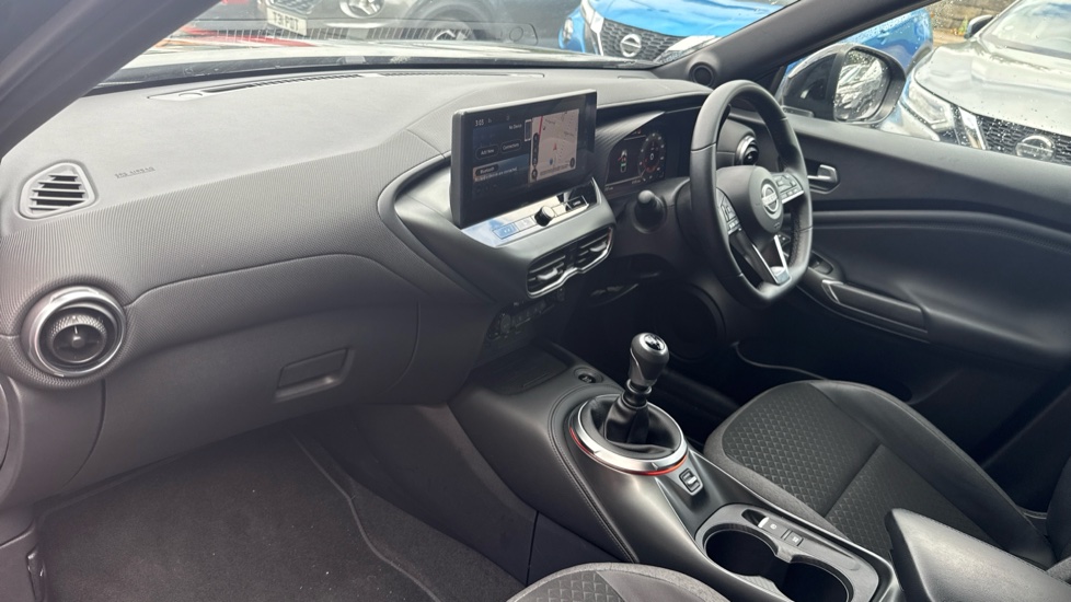 Nissan Juke 1.0 DiG-T N-Connecta 5dr Petrol Hatchback - Image 9