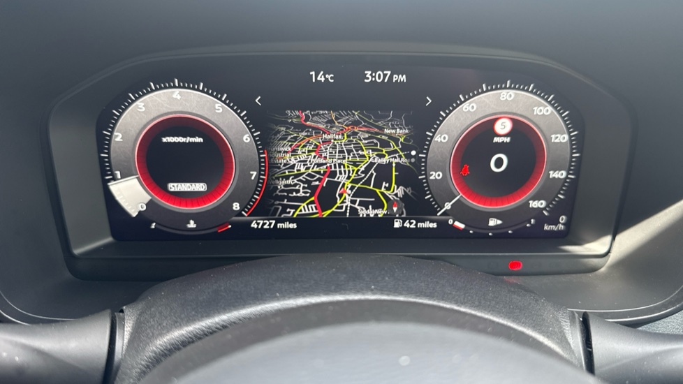 Nissan Juke 1.0 DiG-T N-Connecta 5dr Petrol Hatchback - Image 32