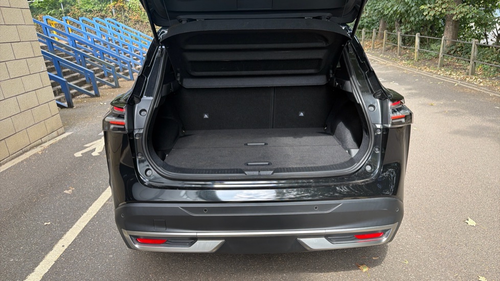 Nissan Qashqai 1.5 E-Power N-Connecta [Glass Roof] 5dr Auto Hybrid Hatchback - Image 4