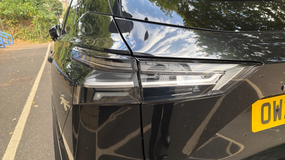 Nissan Qashqai 1.5 E-Power N-Connecta [Glass Roof] 5dr Auto Hybrid Hatchback - Image 30