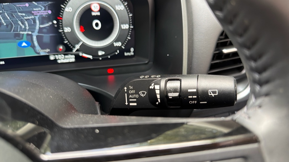 Nissan Qashqai 1.5 E-Power N-Connecta [Glass Roof] 5dr Auto Hybrid Hatchback - Image 43